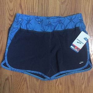 Brooks Sherpa 6” Short